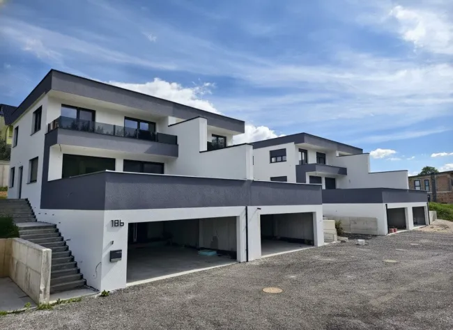 ** LETZTE EINHEIT VERFÜGBAR ** Neubau Doppelhaus! Provisionsfrei für die Käufer. - Titelbild
