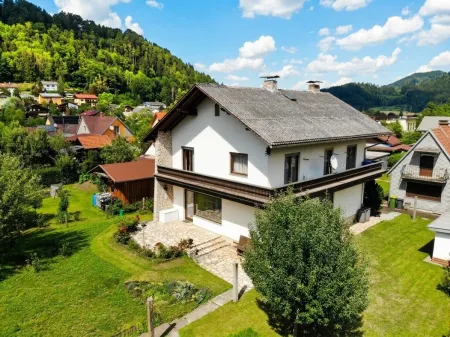 Großzügiges Wohnhaus mit Zweitgebäude auf großem Grundstück in Top-Lage von Bruck an der Mur