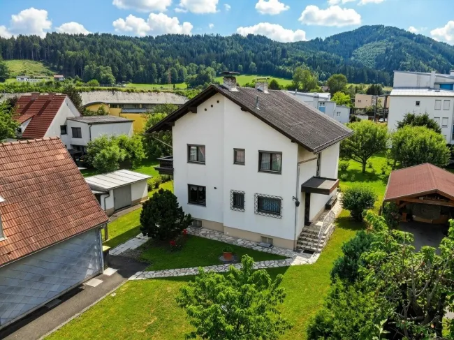 Großzügiges Wohnhaus mit Zweitgebäude auf großem Grundstück in Top-Lage von Bruck an der Mur - Bild
