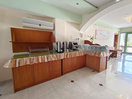 ** NEUER PREIS ** Karpathos - Hotel mit 25 Doppelzimmern in ruhiger Lage mit Meerblick