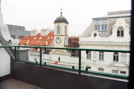Kärnterstraße ! Elegante 5 Zimmer- Maisonette mit 2 Terrassen !