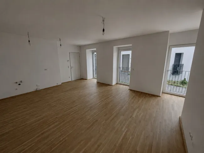 ERSTBEZUG! Schöne 2-Zimmer Wohnung im EG - INNENHOF. - 56m² mit Fußbodenheizung/-kühlung und U-Bahn Nähe in 1180 Wien! - Titelbild