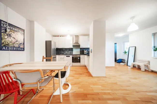 3-Zimmer-Erdgeschosswohnung mit direktem Gartenzugang – 250 m zum Bahnhof Meidling - Bild