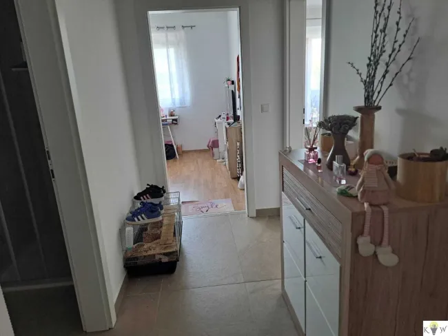 Sonnige 2 Zimmerwohnung mit Balkon! - Bild