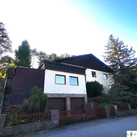 Preisreduziert! Tolles Zweifamilienhaus in absoluter Ruhelage mit wunderbarem Fernblick