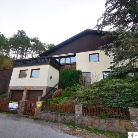 Preisreduziert! Tolles Zweifamilienhaus in absoluter Ruhelage mit wunderbarem Fernblick