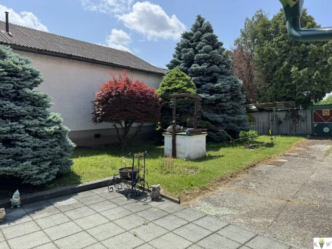 Historisches Anwesen mit 1.457m² großem Grundstück in Kittsee – ideal auch für Bauträger - Bild