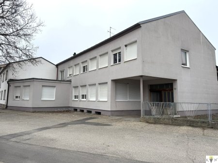 Großzügige Liegenschaft mit vielseitigem Entwicklungspotential in zentraler Lage von Andau