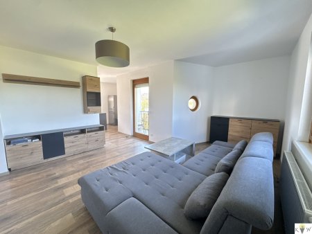 Traumhafte 2 Zimmerwohnung mit Blick ins Grüne inkl. Garagenplatz
