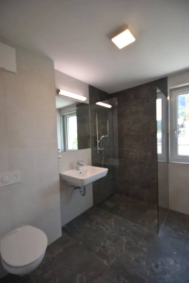 Badezimmer - Modernes Appartement mit großer Terrasse Miete Grödig Salzburg