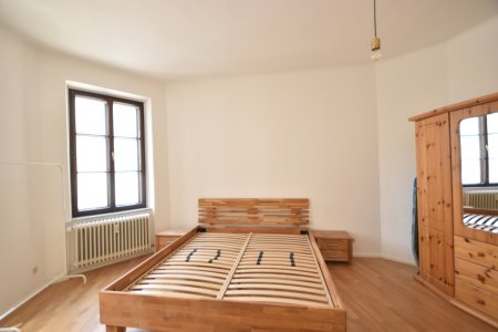 Schlafzimmer - Schöne und Helle 3 Zimmer Altbauwohnung nahe der Linzergasse Miete Rechte Altstadt Salzburg
