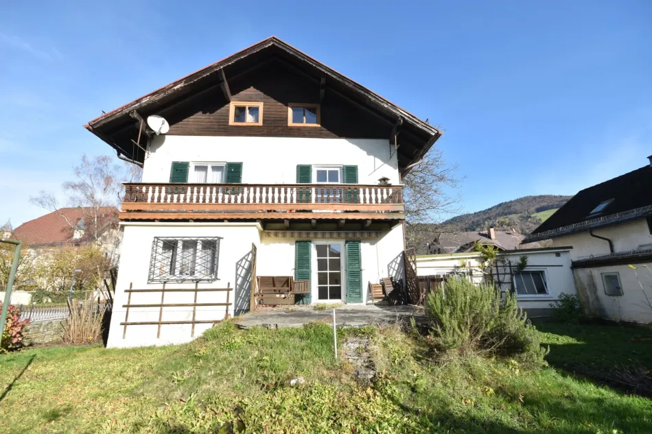 Ansicht - Renovierungsbedürftiges und geräumiges Haus mit Geschäftslokal Kauf Aigen Salzburg