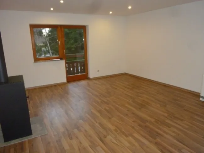 Wohn- Esszimmer - 2 Zimmer Wohnung mit Balkon und PKW-Stellplatz Miete Grödig Salzburg