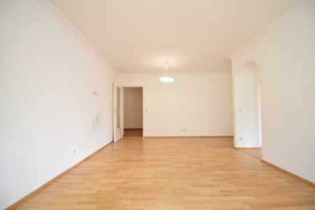 Wohnbereich - Gediegene 3 Zimmer Wohnung mit Balkon und Gartennutzung Miete Oberndorf bei Salzburg