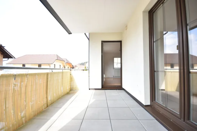 Terrasse - Geräumige 3 Zimmer Terrassenwohnung mit Seeblick Miete Steinbach Am Attersee