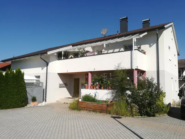 Ansicht - Gut vermietetes Mehrparteienhaus in bester Lage mit Parkplätze Kauf Freilassing Deutschland