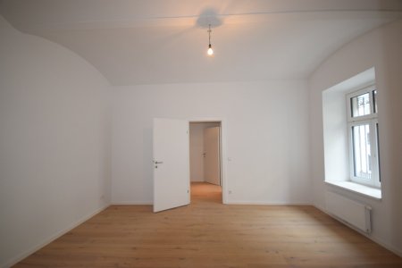 Wohn- Schlafbereich - Charmantes 2 Zimmer Atelier Kauf 15. Bezirk Wien