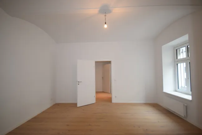 Wohn- Schlafbereich - Charmantes 2 Zimmer Atelier Kauf 15. Bezirk Wien