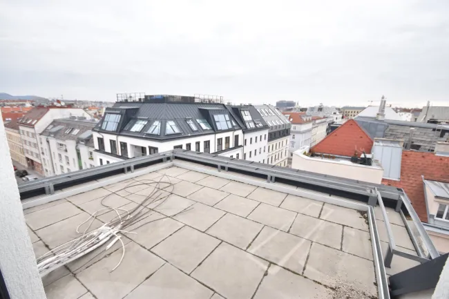 Ansicht - Wohnen über den Dächern von Wien – Helle Maisonette mit großer Dachterrasse Kauf 17. Bezirk Wien