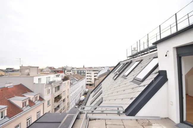 Ansicht - Wohnen über den Dächern von Wien – Helle Maisonette mit großer Dachterrasse Kauf 17. Bezirk Wien