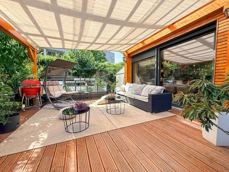 Modernes Holz-Bungalow mit Pool, Sauna & Südgarten | Wohnen wie im Urlaub in 1210 Wien