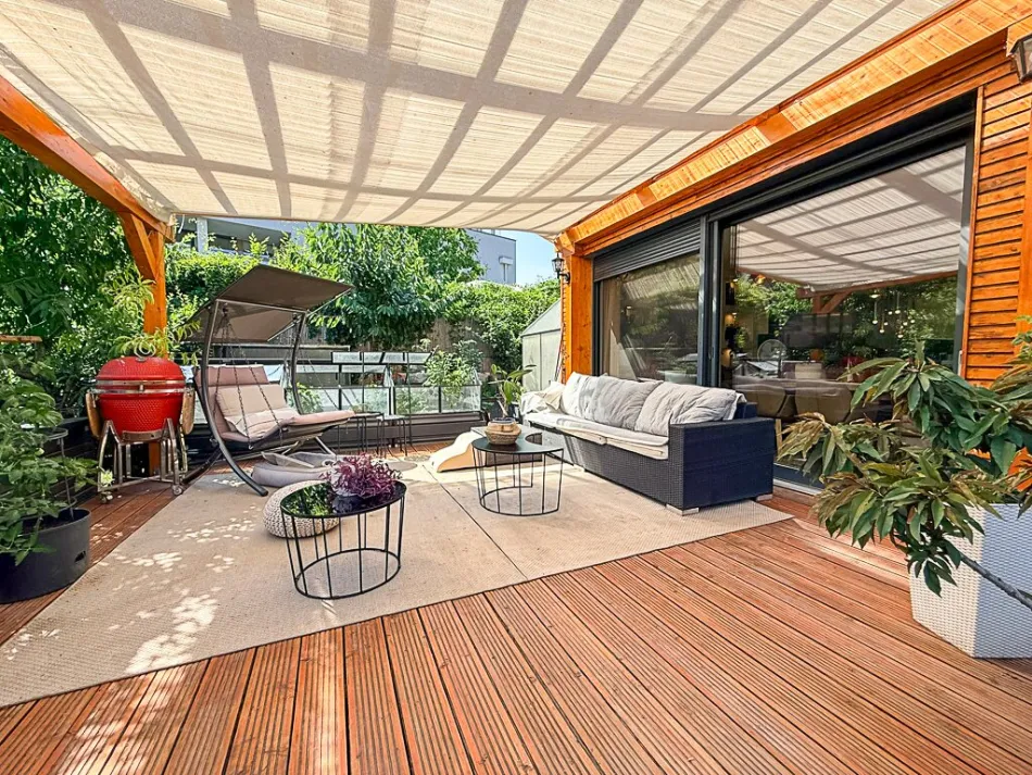 Modernes Holz-Bungalow mit Pool, Sauna & Südgarten | Wohnen wie im Urlaub in 1210 Wien - Titelbild