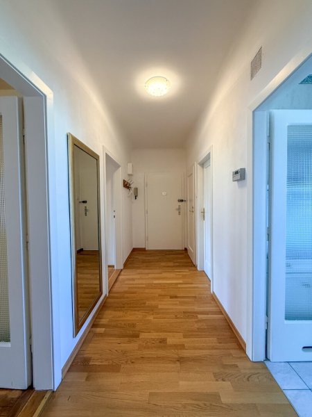 BESTPREIS + DREI ZIMMER + KÜCHE + AUFZUG + 85m²