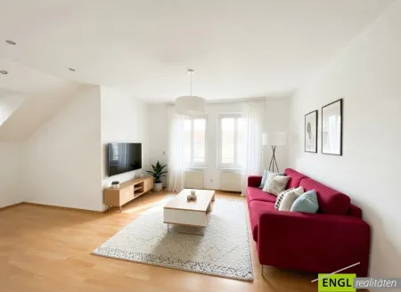 Dachgeschoßwohnung in perfekter Lage - SOFORT VERFÜGBAR