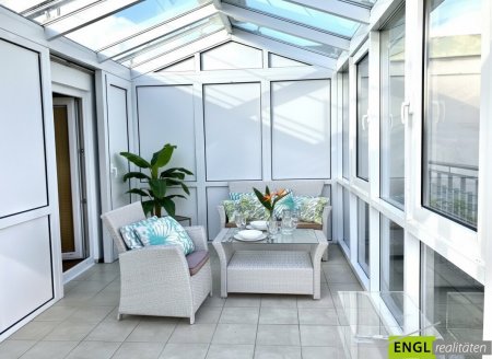 Beste Adresse! Helle Maisonette Wohnung mit Balkon, Wintergarten und Terrasse mit Blick zum Stephansdom