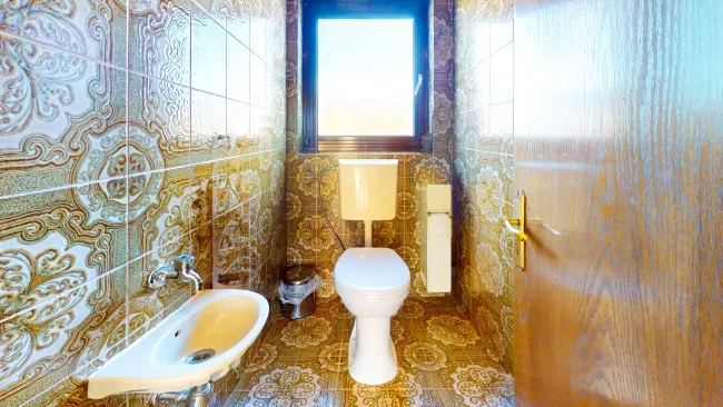 WC (OG)
