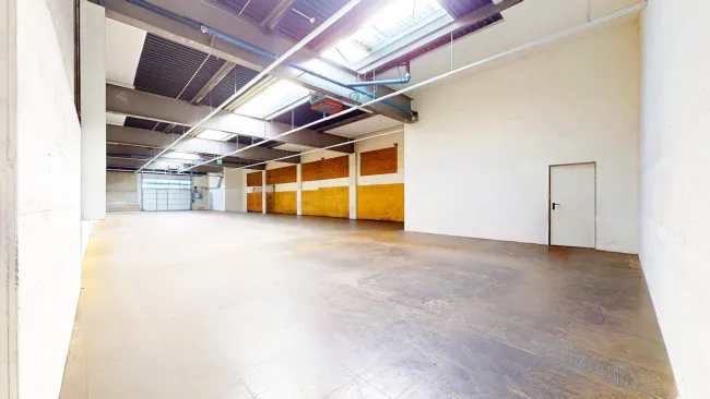Lager-, / Produktionshalle