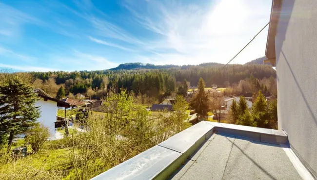 Balkon OST (OG)
