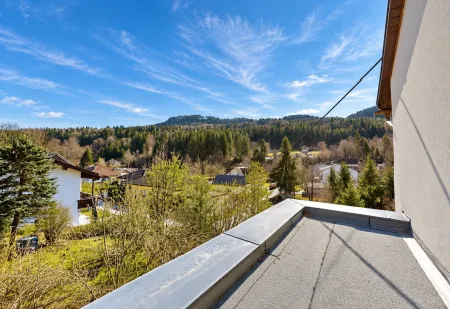 Balkon OST (OG)