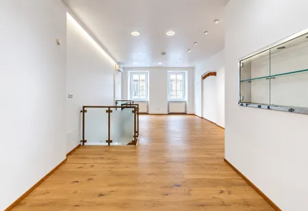 Gewerbefläche/Treppenaufgang