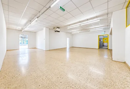 Verkaufsraum hinten