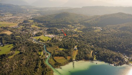 Luftbild vom Grundstück in Richtung Viktring