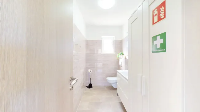 Badezimmer - 1 Haus oben