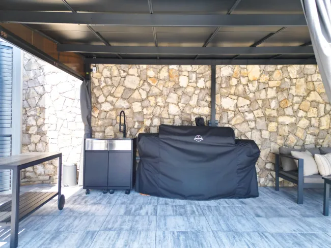Sitzplatz Grill - Haus unten