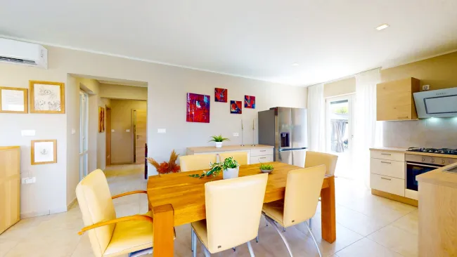 Wohnen/Essen/Kochen - Haus unten