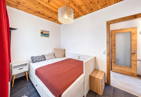 Schlafzimmer 2