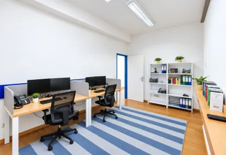 Ausstattungsbeispiel Büro 5 oder Druckerraum