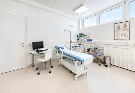 Ausstattungbeispiel Behandlungsraum 3