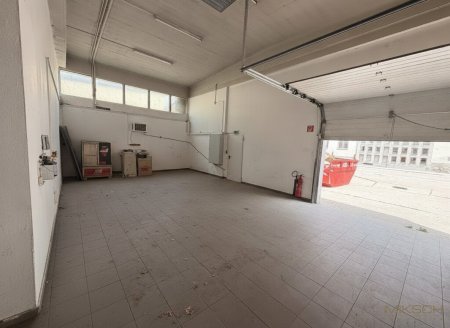 Lager I St. Pölten I 401m² I Tor I nähe Bahnhof