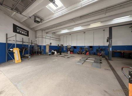 Werkstatt I ca. 700m² I St. Pölten I Lager I Reifenaufzug I 3 Hebebühnen