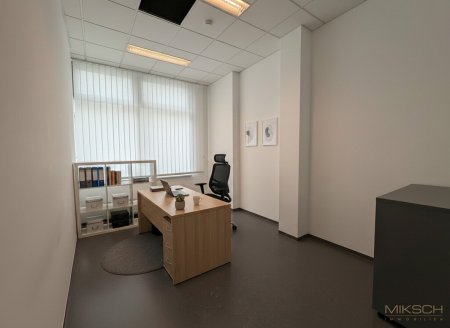 Neuwertige Büro/Praxis in St. Pölten I Nähe Bahnhof I 208 m² I Terrasse