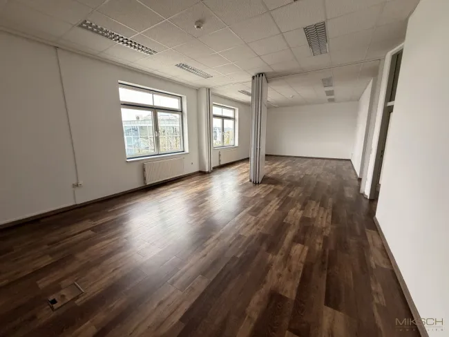 Gewerbefläche in Bestlage I 136m² - 204m² I Freiparkplätze I Bus Station I Top Sichtbarkeit - Titelbild