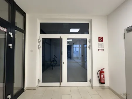 Innenstadt Büro/Geschäft I ca. 324,58 m² I individuell gestaltbar I perfekte Lage inkl. Grünflächen