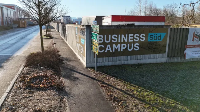 Attraktive Gewerbeimmobilie im BUSINESS CAMPUS St. Pölten Süd - Büros, Hallen, Lagerflächen I Top Lage - Bild