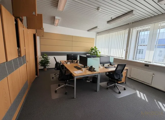 Büroflächen I bis 2.670 m² I barrierefrei I Nähe Bahnhof und Mariazellerstraße I zentraler Lage - Titelbild