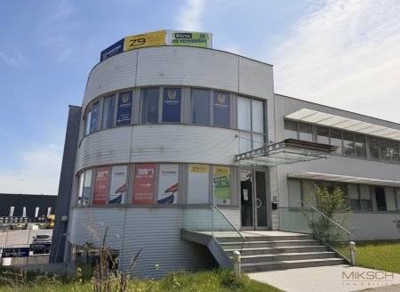 Moderne Bürofläche I ca. 250m² I direkt neben Flughafen Wien I PKW Stellplätze am Grundstück I